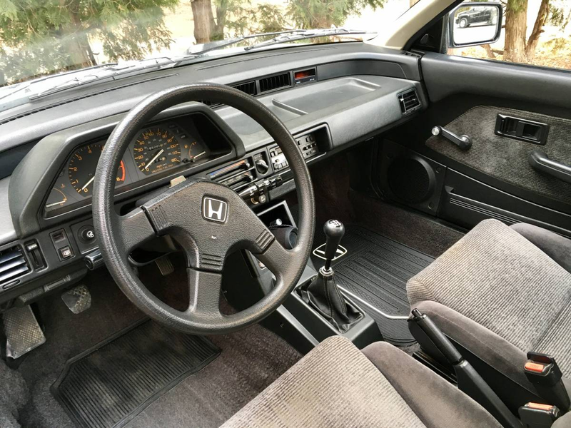 Illustration for article titled At $4,000, Would You Break A Sweat Over This 1986 Honda Civic Si?